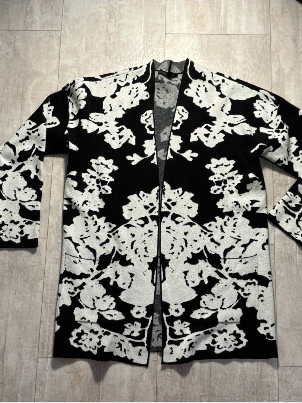 Cyrus Open Front Cardigan Black White Floral Cardigan Women’s Large - Picture 6 of 11
